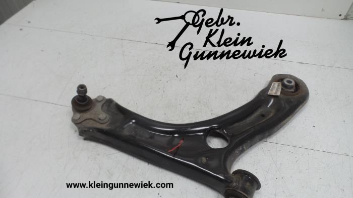 Front lower wishbone, right from a Volkswagen Jetta 2017
