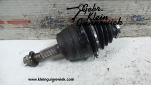 Used CV joint, front Renault Master Price on request offered by Gebr.Klein Gunnewiek Ho.BV