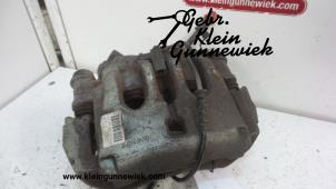 Używane Zacisk hamulcowy prawy tyl Volkswagen Crafter Cena € 35,00 Procedura marży oferowane przez Gebr.Klein Gunnewiek Ho.BV