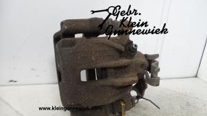 Used Rear brake calliper, left Opel Vivaro Price on request offered by Gebr.Klein Gunnewiek Ho.BV