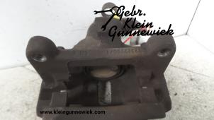 Used Rear brake calliper, right Nissan Primastar Price on request offered by Gebr.Klein Gunnewiek Ho.BV
