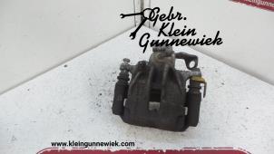 Used Rear brake calliper, left Opel Vivaro Price on request offered by Gebr.Klein Gunnewiek Ho.BV