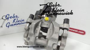Używane Zacisk hamulcowy prawy tyl Volkswagen Arteon Cena na żądanie oferowane przez Gebr.Klein Gunnewiek Ho.BV