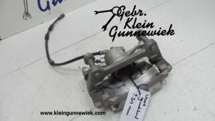 Usados Pinza de freno izquierda delante Volkswagen Arteon Precio de solicitud ofrecido por Gebr.Klein Gunnewiek Ho.BV