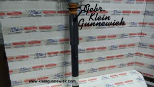Gebrauchte Stoßdämpfer links hinten Volkswagen Scirocco Preis auf Anfrage angeboten von Gebr.Klein Gunnewiek Ho.BV