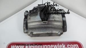 Used Front brake calliper, right Volkswagen Crafter Price € 85,00 Margin scheme offered by Gebr.Klein Gunnewiek Ho.BV