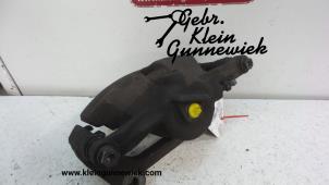 Usados Pinza de freno derecha delante Volkswagen Touran Precio de solicitud ofrecido por Gebr.Klein Gunnewiek Ho.BV