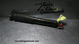 Gebrauchte Stoßdämpfer links hinten Renault Master Preis auf Anfrage angeboten von Gebr.Klein Gunnewiek Ho.BV