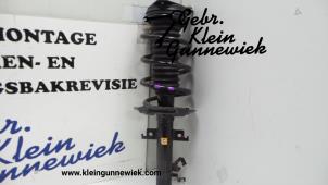 Gebrauchte Stoßdämpferstrebe rechts vorne Nissan X-Trail Preis auf Anfrage angeboten von Gebr.Klein Gunnewiek Ho.BV
