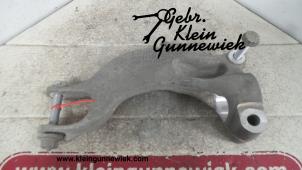 Used Front shock absorber rod, right Audi Q7 Price on request offered by Gebr.Klein Gunnewiek Ho.BV