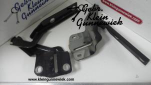 Usados Bisagra de capó Volkswagen Jetta Precio de solicitud ofrecido por Gebr.Klein Gunnewiek Ho.BV