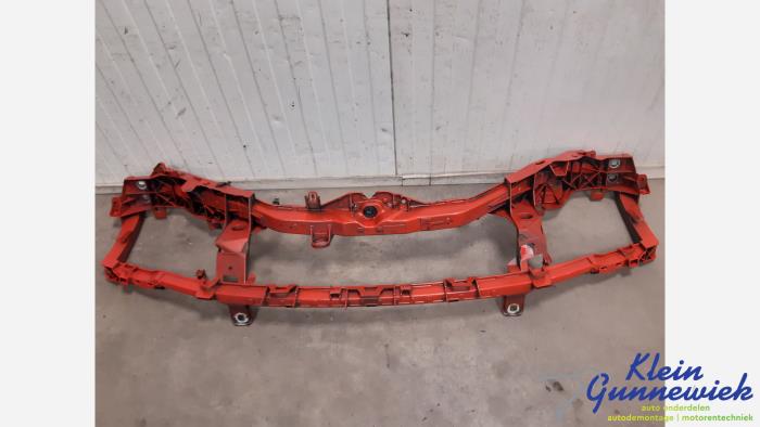 Begagnade Front Ford Focus Pris € 34,00 Marginaltabell erbjuds av Klein Gunnewiek Autodemontage & Motorentechniek
