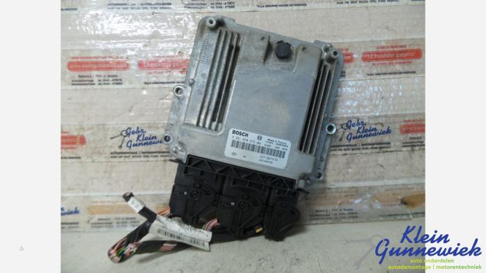 Used Injection computer Renault Captur Price € 42,00 Margin scheme offered by Klein Gunnewiek Autodemontage & Motorentechniek
