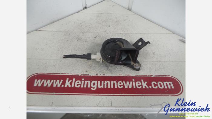 Używane Klakson Renault Trafic Cena € 21,00 Procedura marży oferowane przez Klein Gunnewiek Autodemontage & Motorentechniek