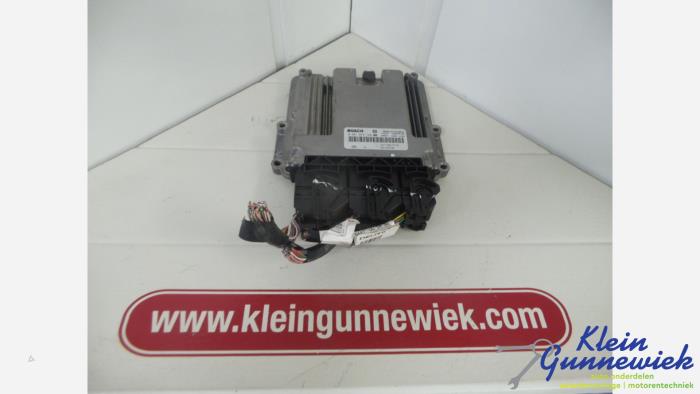 Used Injection computer Renault Clio Price € 42,00 Margin scheme offered by Klein Gunnewiek Autodemontage & Motorentechniek