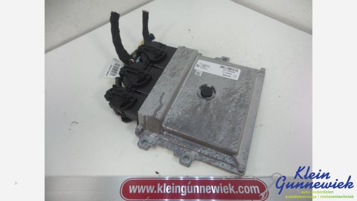 Used Injection computer Renault Clio Price € 30,00 Margin scheme offered by Klein Gunnewiek Autodemontage & Motorentechniek
