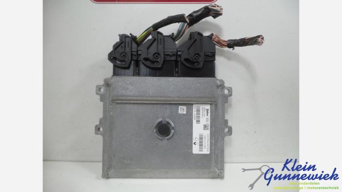 Used Injection computer Renault Captur Price € 117,00 Margin scheme offered by Klein Gunnewiek Autodemontage & Motorentechniek