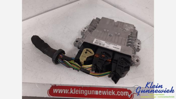Used Injection computer Volvo C30 Price € 75,00 Margin scheme offered by Klein Gunnewiek Autodemontage & Motorentechniek