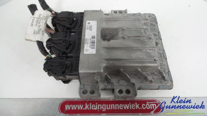 Used Injection computer Renault Captur Price € 126,00 Margin scheme offered by Klein Gunnewiek Autodemontage & Motorentechniek