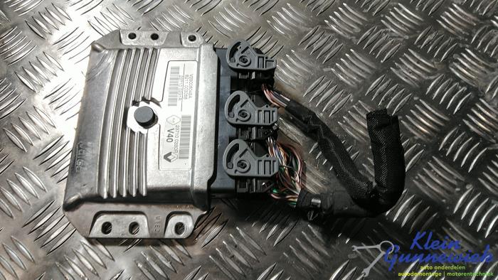 Used Injection computer Renault Megane Price € 84,00 Margin scheme offered by Klein Gunnewiek Autodemontage & Motorentechniek