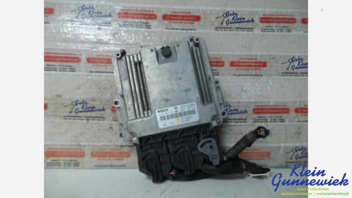 Used Injection computer Renault Master Price € 121,00 Margin scheme offered by Klein Gunnewiek Autodemontage & Motorentechniek