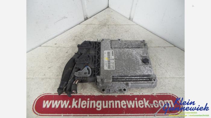 Used Injection computer Renault Master Price € 100,00 Margin scheme offered by Klein Gunnewiek Autodemontage & Motorentechniek