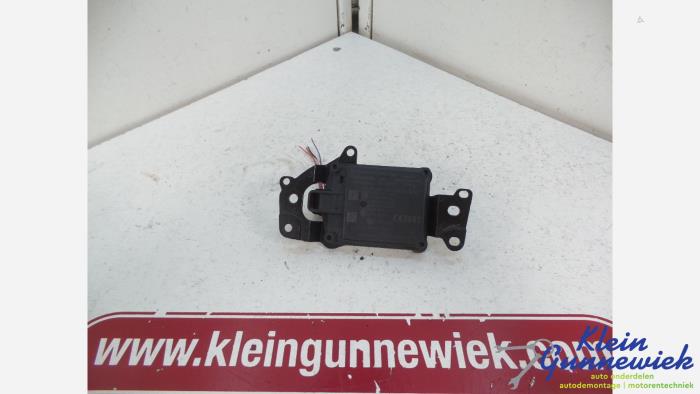 Begagnade Farthållarsensor Toyota Hilux Pris € 343,00 Marginaltabell erbjuds av Klein Gunnewiek Autodemontage & Motorentechniek