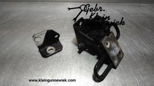 Used Front door hinge, right Audi A4 Price on request offered by Gebr.Klein Gunnewiek Ho.BV