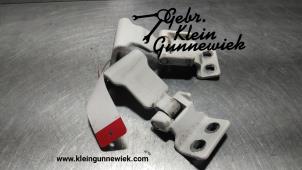 Used Front door hinge, right Opel Combo Price on request offered by Gebr.Klein Gunnewiek Ho.BV