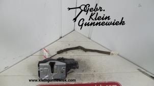Used Front door lock mechanism 4-door, right BMW 3-Serie Price on request offered by Gebr.Klein Gunnewiek Ho.BV
