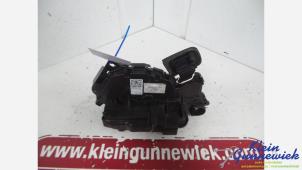 Gebrauchte Türschlossmechanik 4-türig links vorne Volkswagen Tiguan Preis € 35,00 Margenregelung angeboten von Klein Gunnewiek Autodemontage & Motorentechniek