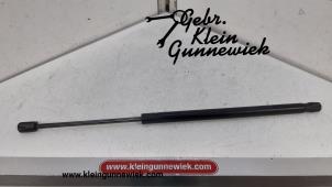 Usagé Amortisseur à gaz arrière gauche Volkswagen Jetta Prix sur demande proposé par Gebr.Klein Gunnewiek Ho.BV