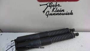 Gebrauchte Gasdämpfer links hinten Volvo XC70 Preis auf Anfrage angeboten von Gebr.Klein Gunnewiek Ho.BV