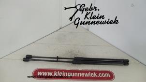 Usados Amortiguador de gas izquierda detrás Audi A1 Precio de solicitud ofrecido por Gebr.Klein Gunnewiek Ho.BV