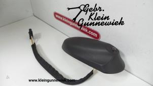Gebrauchte GPS Antenne Opel Corsa Preis auf Anfrage angeboten von Gebr.Klein Gunnewiek Ho.BV