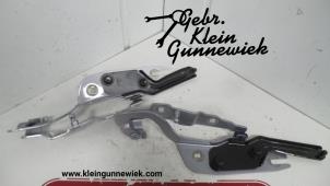Used Boot lid hinge Audi A5 Price on request offered by Gebr.Klein Gunnewiek Ho.BV