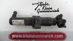 Used Headlight washer Volkswagen Tiguan Price € 25,00 Margin scheme offered by Gebr.Klein Gunnewiek Ho.BV