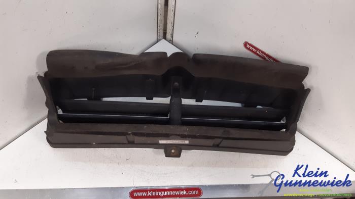 Gebrauchte Luft Leitung BMW 1-Serie Preis € 30,00 Margenregelung angeboten von Klein Gunnewiek Autodemontage & Motorentechniek