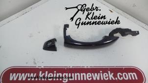 Usados Manija de puerta de 4 puertas izquierda delante Audi A6 Precio de solicitud ofrecido por Gebr.Klein Gunnewiek Ho.BV
