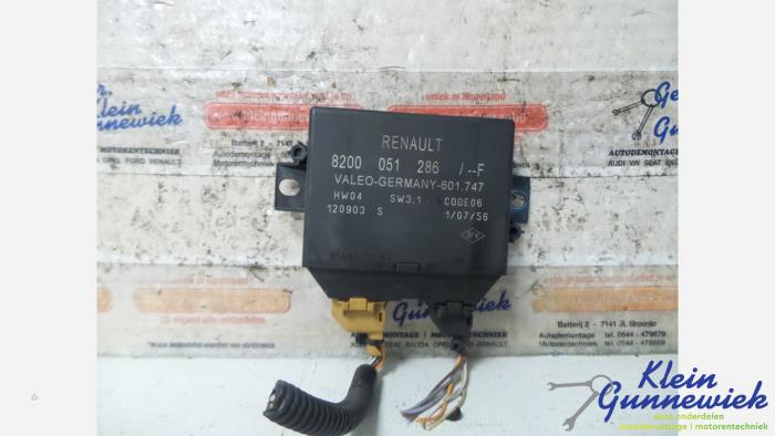 Begagnade PDC-modul Renault Grand Espace Pris € 45,00 Marginaltabell erbjuds av Klein Gunnewiek Autodemontage & Motorentechniek