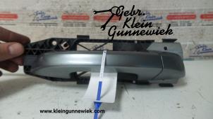Gebrauchte Türgriff 4-türig links vorne Skoda Superb Preis auf Anfrage angeboten von Gebr.Klein Gunnewiek Ho.BV