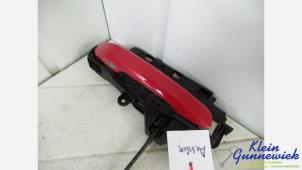 Usados Manija de puerta de 4 puertas derecha detrás Audi A4 Precio € 30,00 Norma de margen ofrecido por Klein Gunnewiek Autodemontage & Motorentechniek