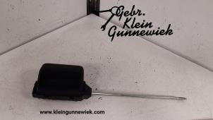 Used Rear door handle 4-door, left Volkswagen Transporter Price on request offered by Gebr.Klein Gunnewiek Ho.BV