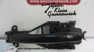 Used Rear door handle 4-door, right Volvo V40 Price on request offered by Gebr.Klein Gunnewiek Ho.BV
