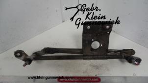 Used Wiper mechanism Hyundai Matrix Price on request offered by Gebr.Klein Gunnewiek Ho.BV