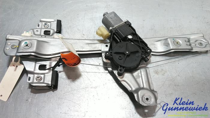 Usados Motor de ventanilla de puerta Opel Ampera Precio € 39,00 Norma de margen ofrecido por Klein Gunnewiek Autodemontage & Motorentechniek