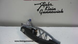 Usados Manija de puerta de 2 puertas izquierda Volkswagen Transporter Precio de solicitud ofrecido por Gebr.Klein Gunnewiek Ho.BV