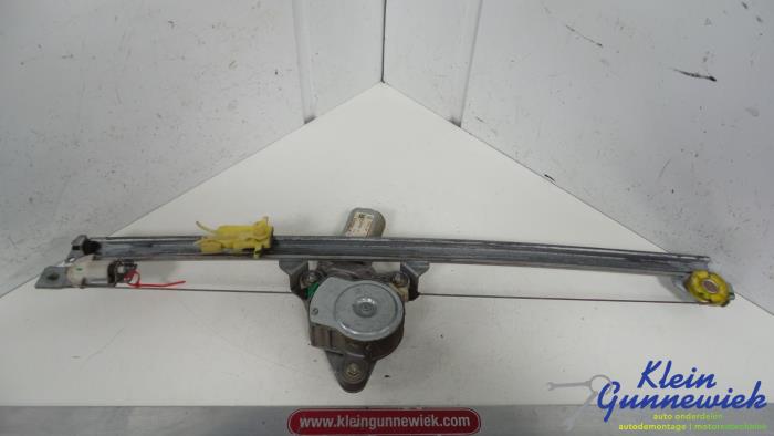 Usados Motor de ventanilla de puerta Opel Vivaro Precio € 27,00 Norma de margen ofrecido por Klein Gunnewiek Autodemontage & Motorentechniek
