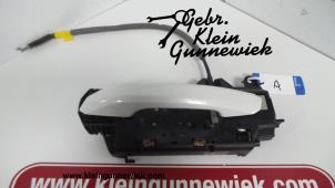 Usagé Poignée de porte arrière gauche Audi A4 Prix sur demande proposé par Gebr.Klein Gunnewiek Ho.BV