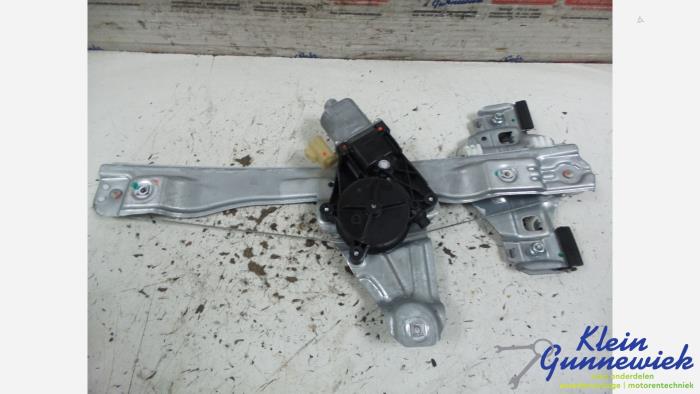 Usados Motor de ventanilla de puerta Opel Ampera Precio € 39,00 Norma de margen ofrecido por Klein Gunnewiek Autodemontage & Motorentechniek